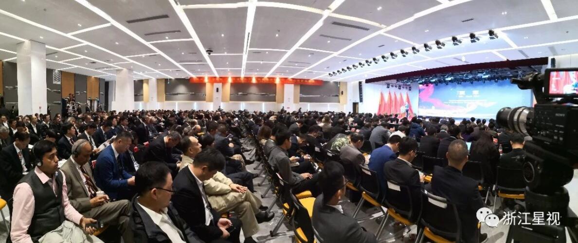 5c8f4cff6441c.jpg 01.jpg